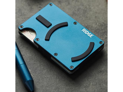 Portafoglio sottile e minimalista compatto e porta carte RFID protetto con C